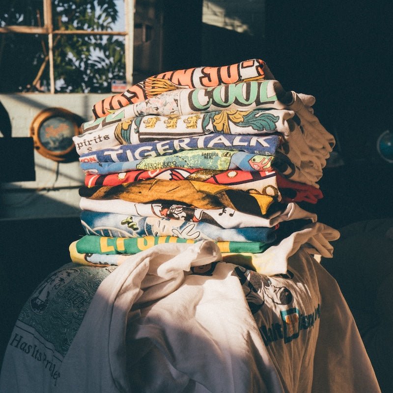 Shirts - Mystery Vintage T-Shirt - SNAG